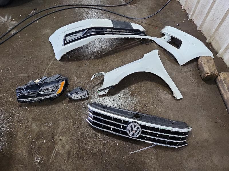 2018 VOLKSWAGEN PASSAT SE SE 12