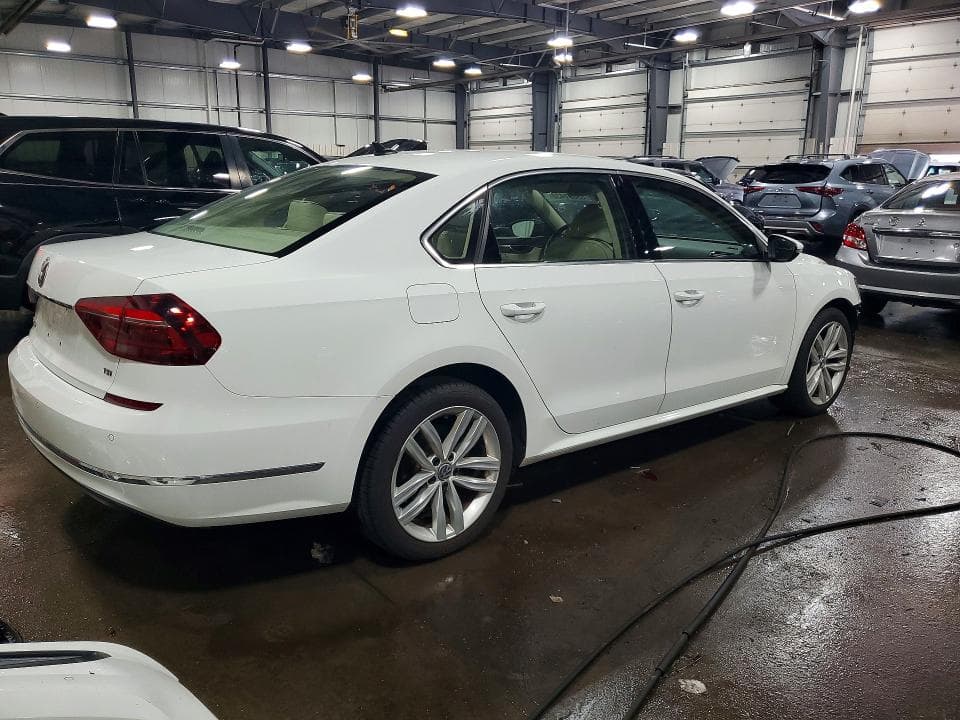 2018 VOLKSWAGEN PASSAT SE SE 3