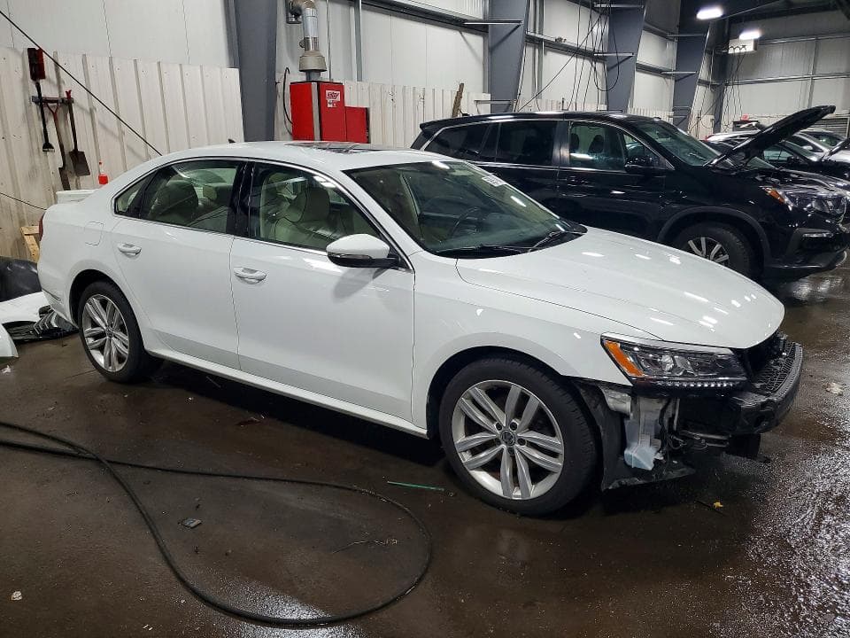 2018 VOLKSWAGEN PASSAT SE SE 4