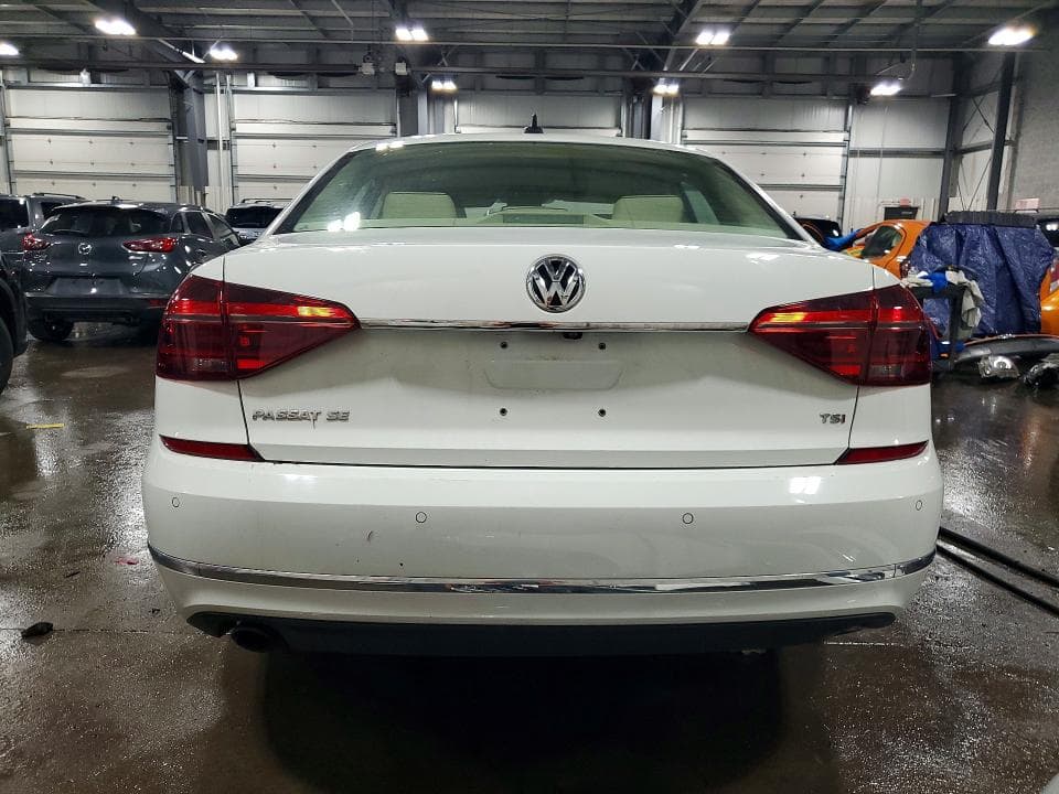 2018 VOLKSWAGEN PASSAT SE SE 6