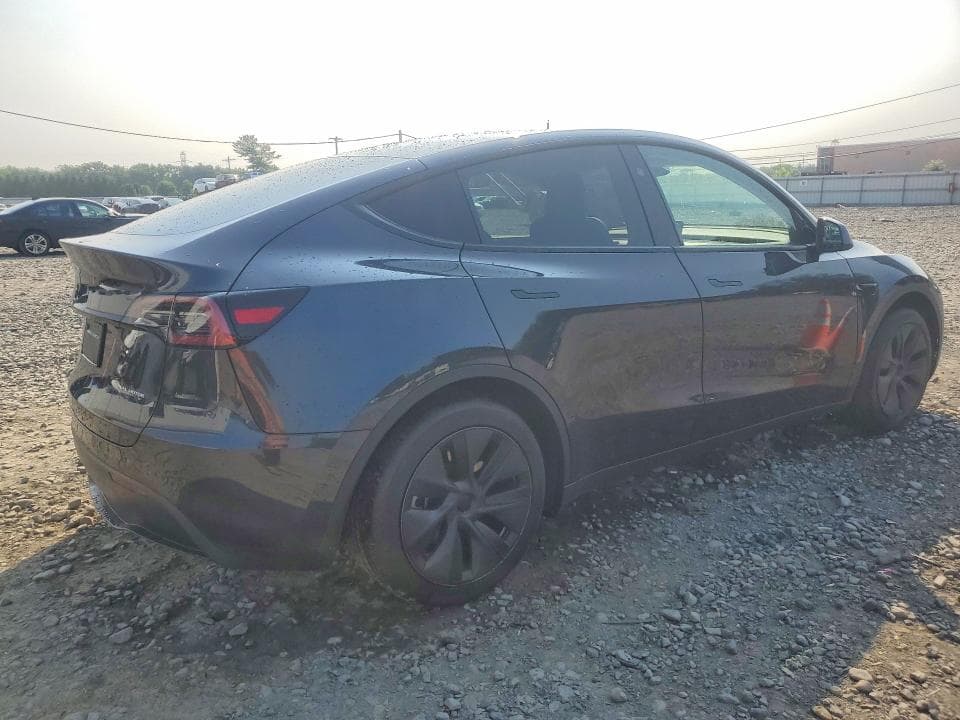 2024 TESLA MODEL Y 3