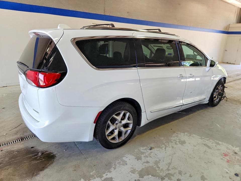2020 CHRYSLER PACIFICA LIMITED 3