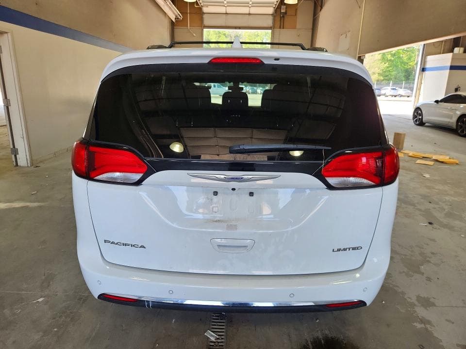 2020 CHRYSLER PACIFICA LIMITED 6