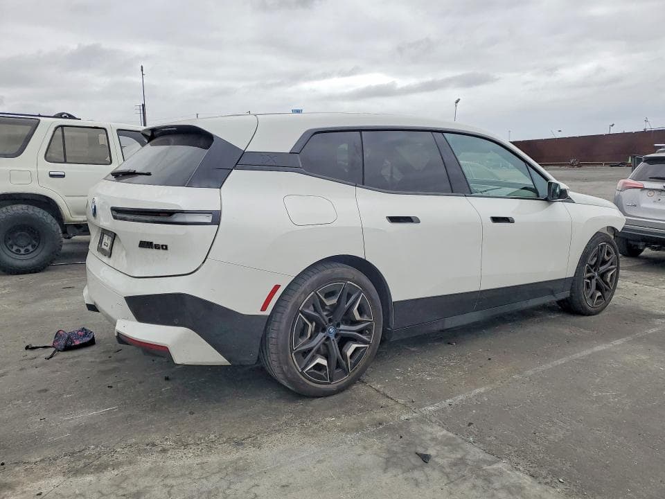 2023 BMW IX M60 3
