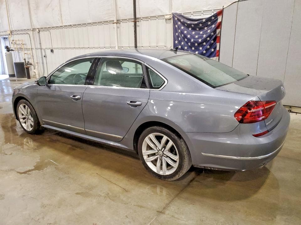 2017 VOLKSWAGEN PASSAT SE SE 2