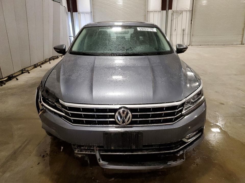 2017 VOLKSWAGEN PASSAT SE SE 5