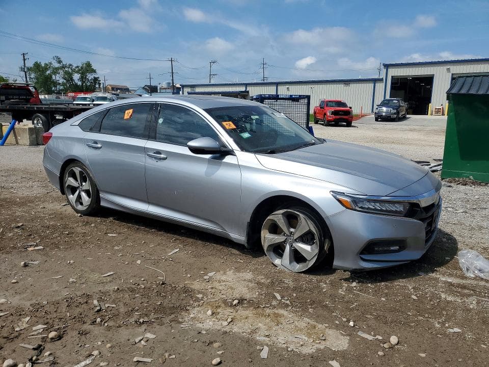 2018 HONDA ACCORD TOURING 4