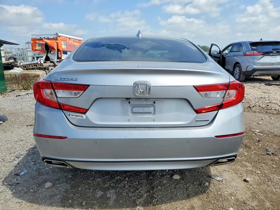 2018 HONDA ACCORD TOURING 6