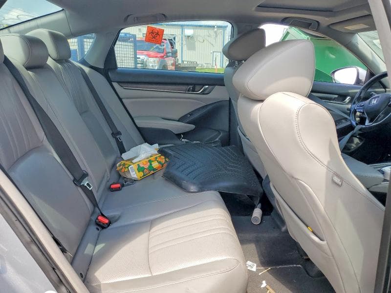2018 HONDA ACCORD TOURING 10