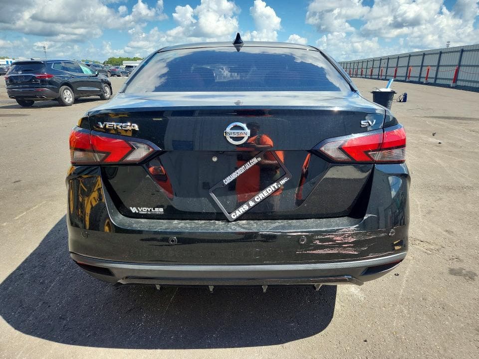 2020 NISSAN VERSA SV 6
