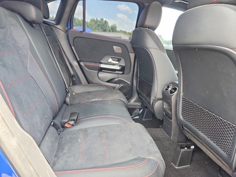 2025 MERCEDES-BENZ GLA 250 11