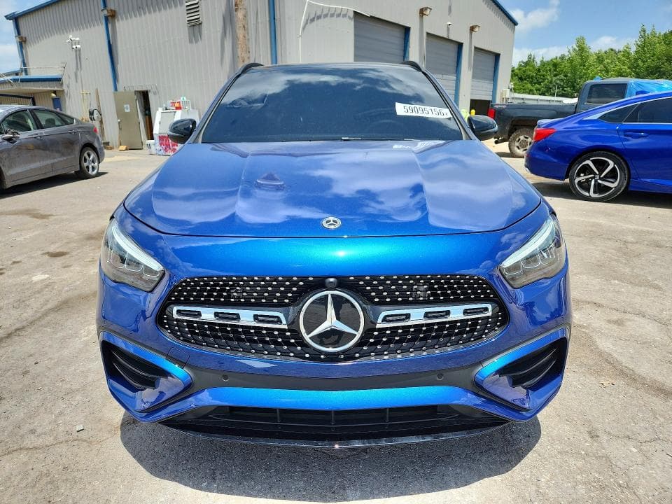 2025 MERCEDES-BENZ GLA 250 5