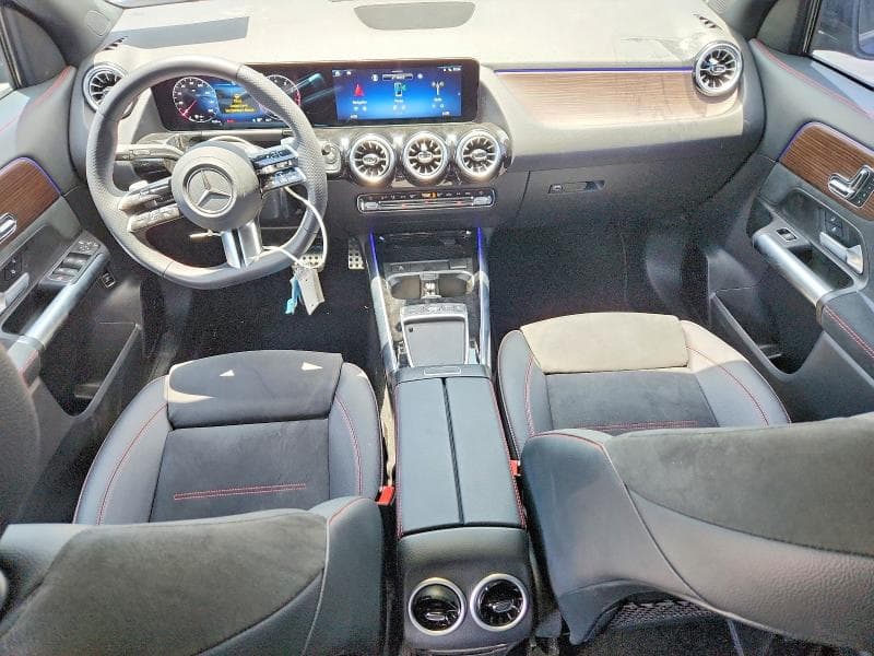 2025 MERCEDES-BENZ GLA 250 8