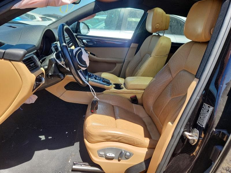 2018 PORSCHE MACAN 7