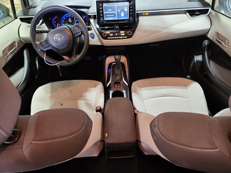 2021 TOYOTA COROLLA LE LE 8