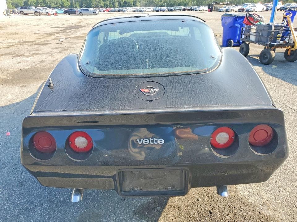 1982 CHEVROLET CORVETTE 6