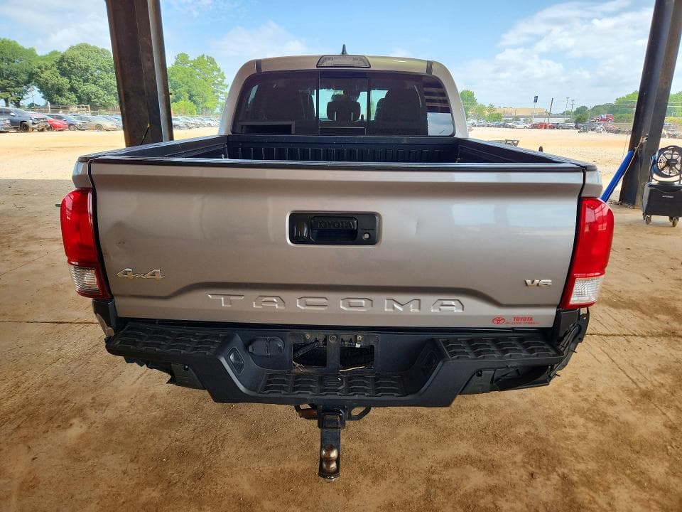 2018 TOYOTA TACOMA SR5 V6 6