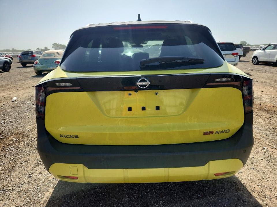 2025 NISSAN KICKS SR 6