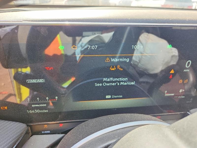 2025 NISSAN KICKS SR 9