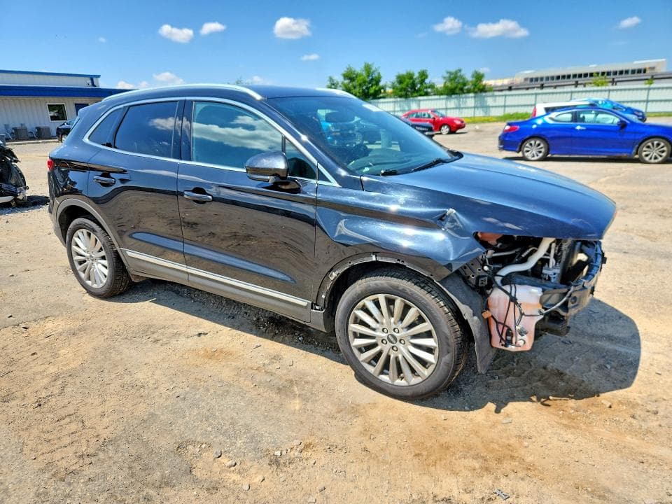 2019 LINCOLN MKC 4