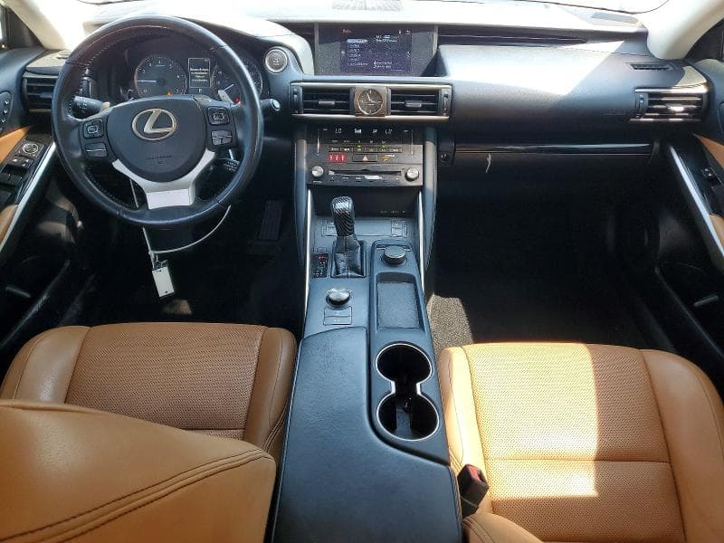 2018 LEXUS IS 300 8