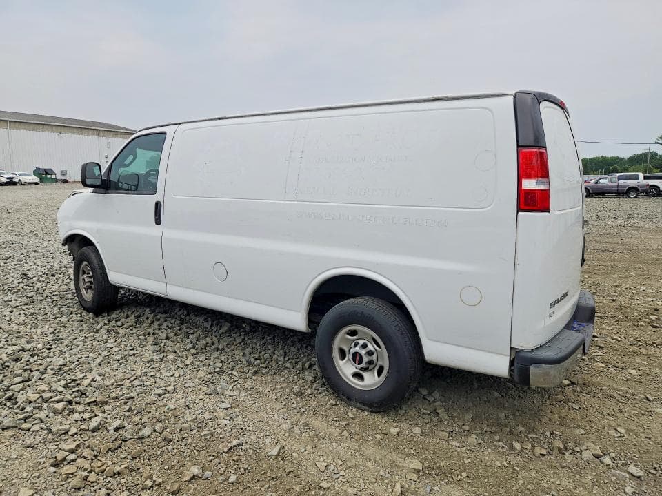 2022 GMC SAVANA G2500 2