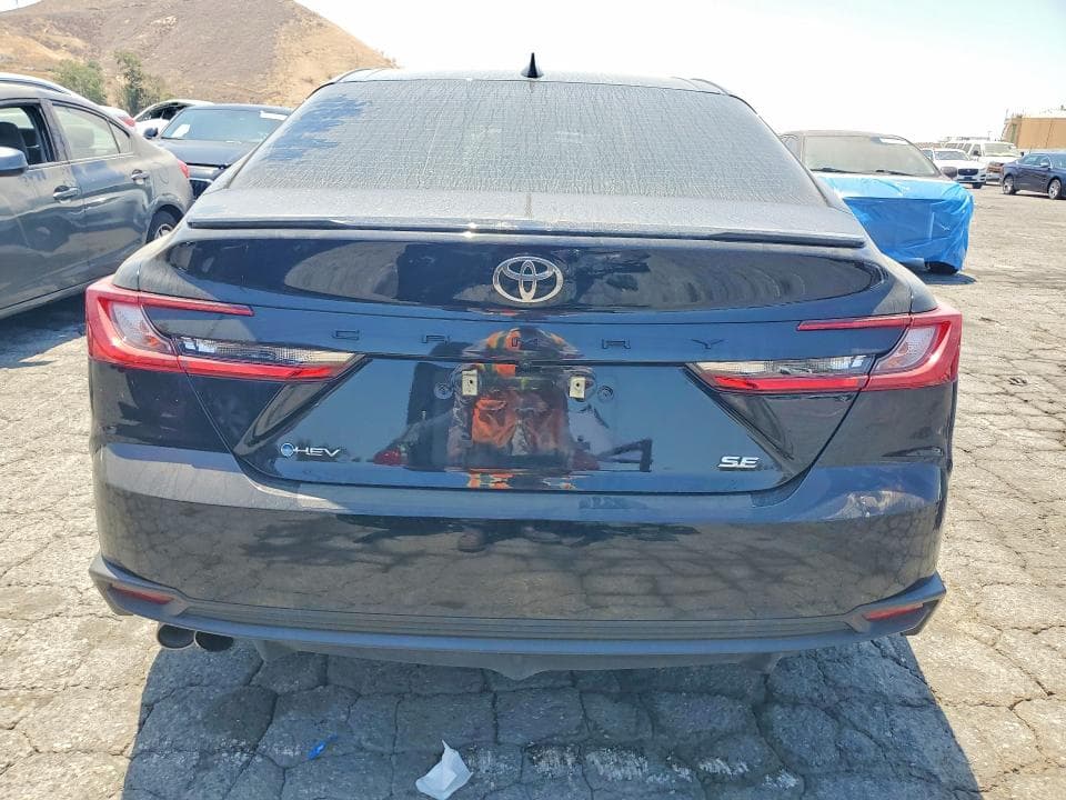 2025 TOYOTA CAMRY SE 6