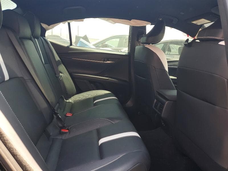 2025 TOYOTA CAMRY SE 10