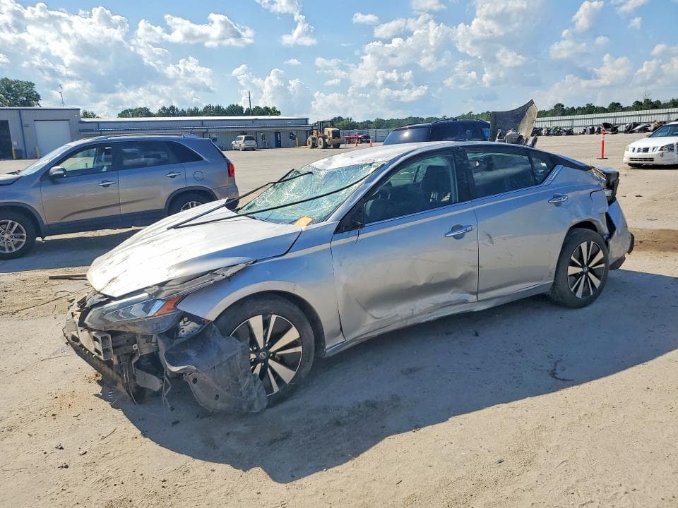 2022 NISSAN ALTIMA SV - 1