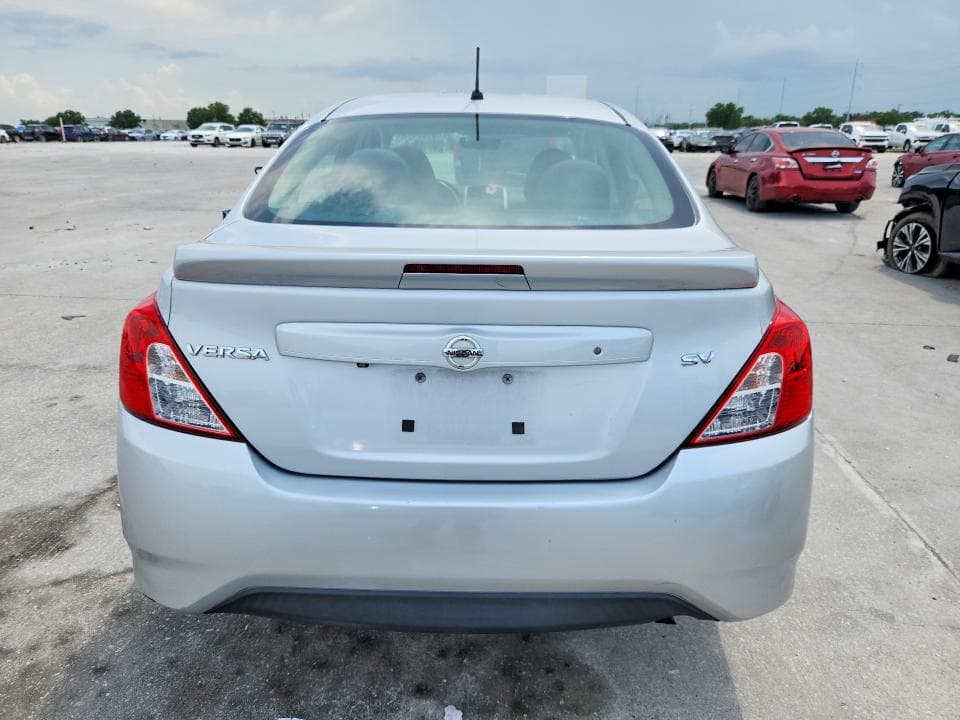 2019 NISSAN VERSA SV SV 7
