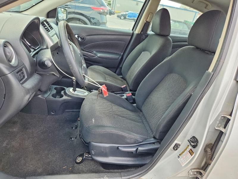 2019 NISSAN VERSA SV SV 8