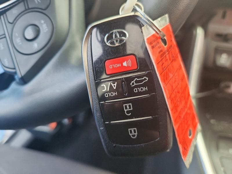 2023 TOYOTA RAV4 PRIME SE 13