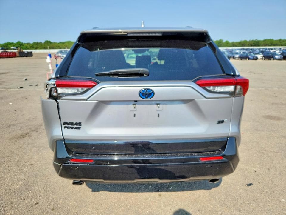 2023 TOYOTA RAV4 PRIME SE 6