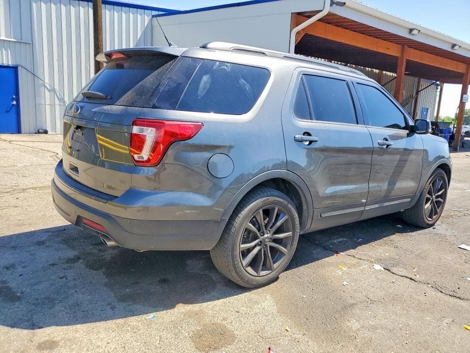 2018 FORD EXPLORER XLT 3
