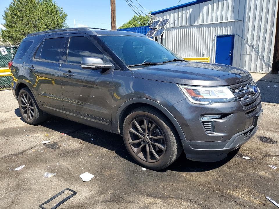 2018 FORD EXPLORER XLT 4