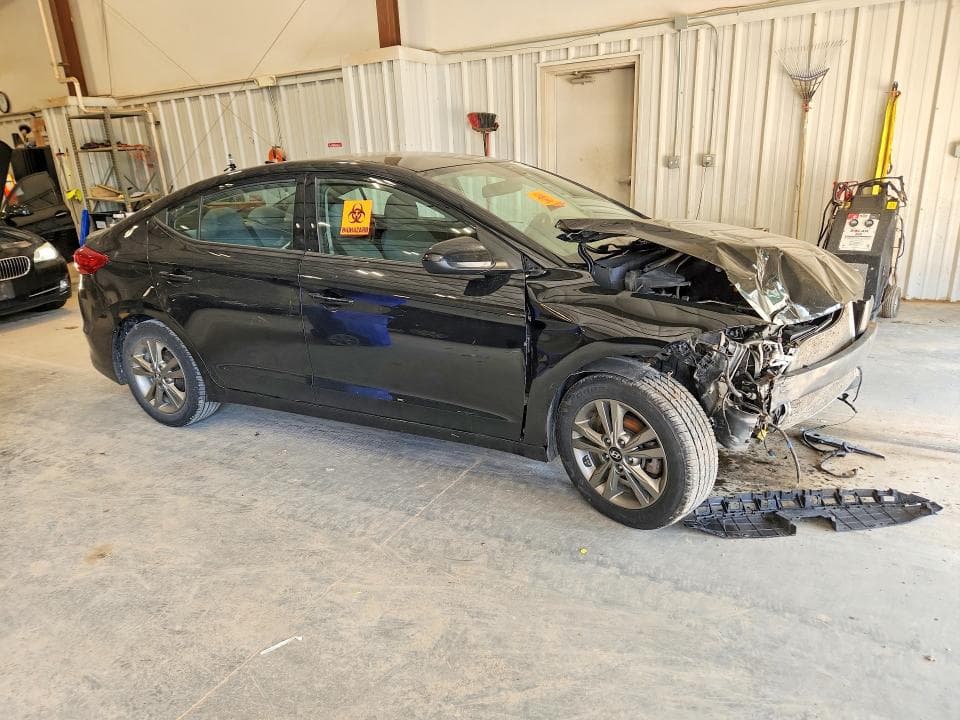 2017 HYUNDAI ELANTRA SE SE 4