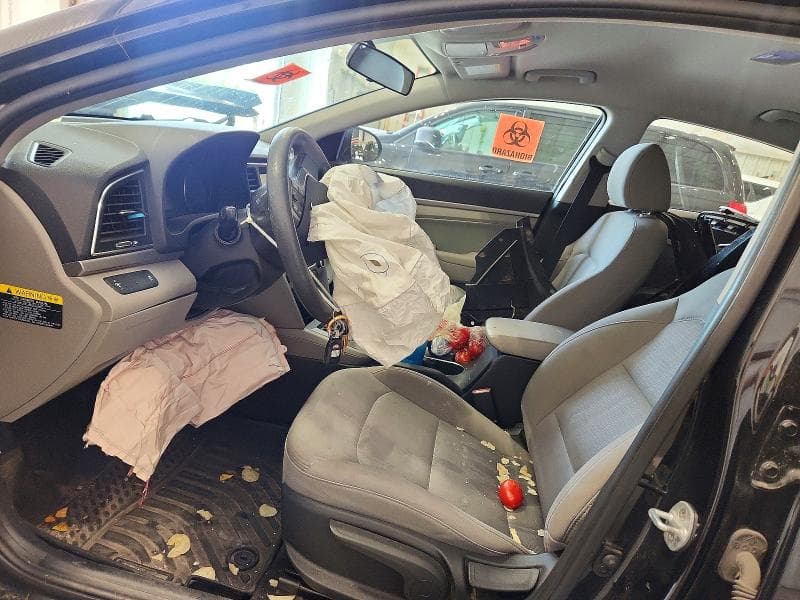 2017 HYUNDAI ELANTRA SE SE 7
