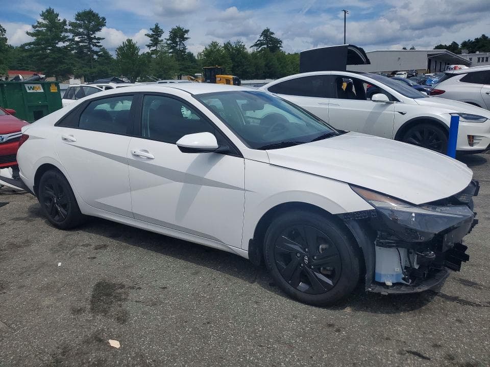2023 HYUNDAI ELANTRA BLUE 4