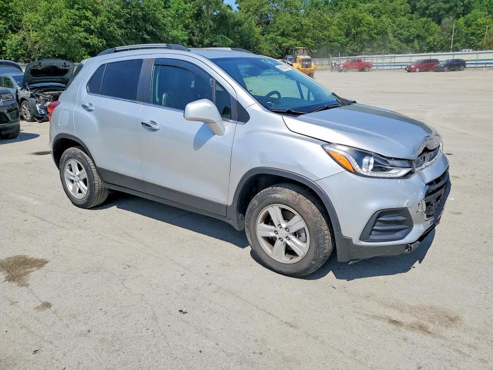 2018 CHEVROLET TRAX 1LT 4