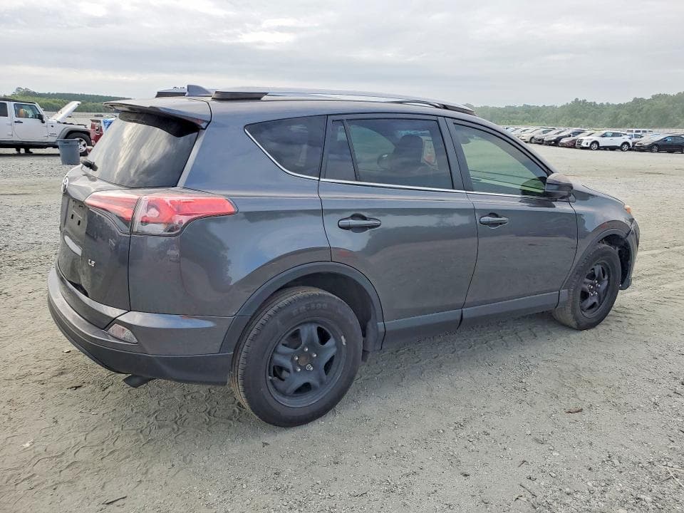 2018 TOYOTA RAV4 LE LE 3