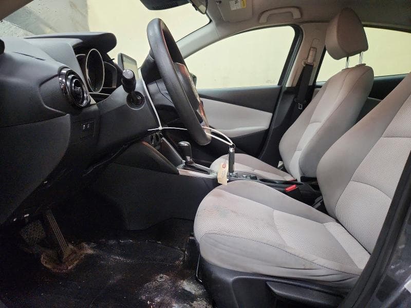 2020 TOYOTA YARIS L L 7