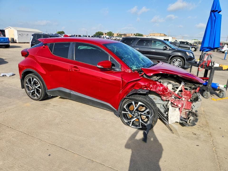 2021 TOYOTA C-HR XLE XLE 4