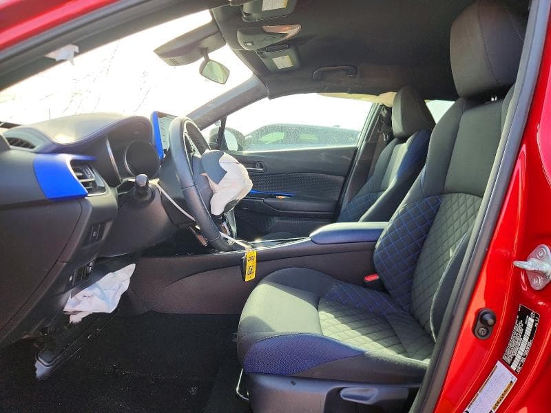 2021 TOYOTA C-HR XLE XLE 7