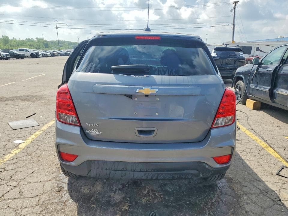 2020 CHEVROLET TRAX LS 6