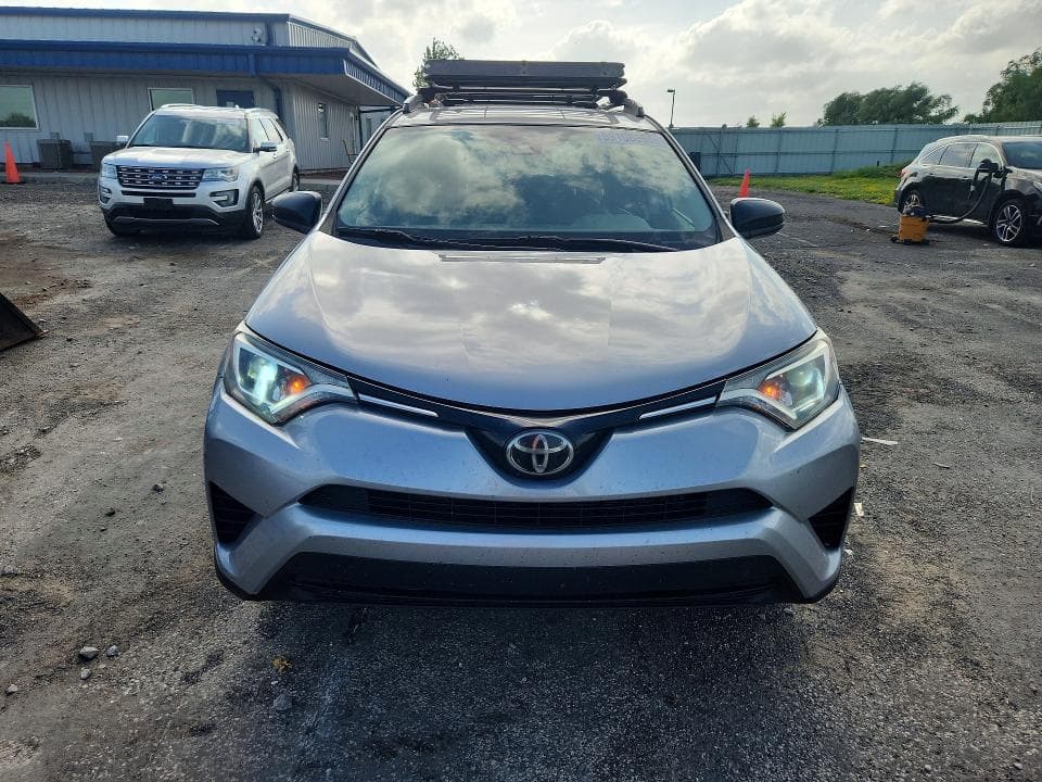 2017 TOYOTA RAV4 LE 5