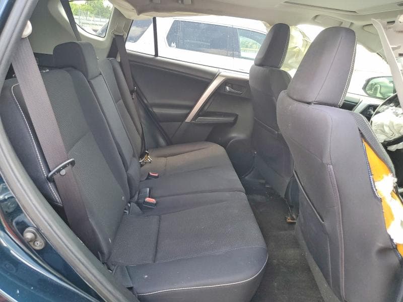 2018 TOYOTA RAV4 XLE 11