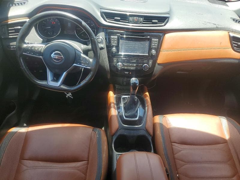 2017 NISSAN ROGUE SL 8
