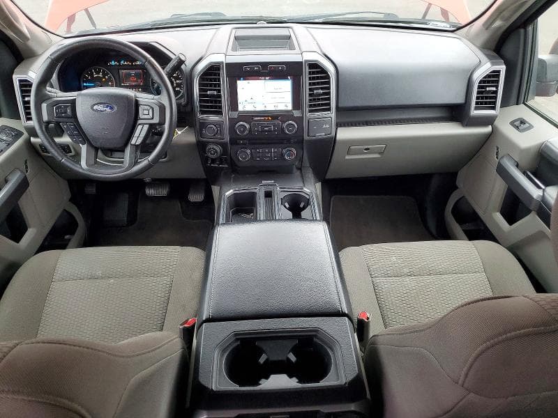 2017 FORD F150 SUPERCREW 8