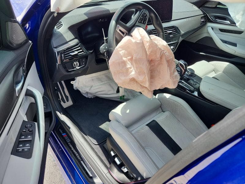 2022 BMW M5 8