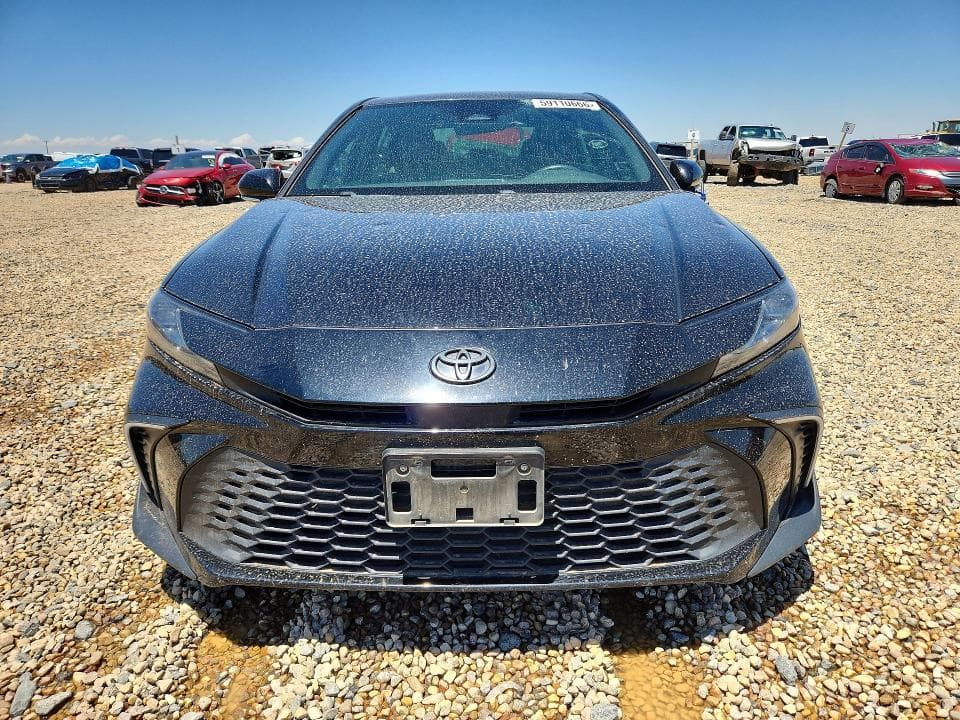 2025 TOYOTA CAMRY SE 5